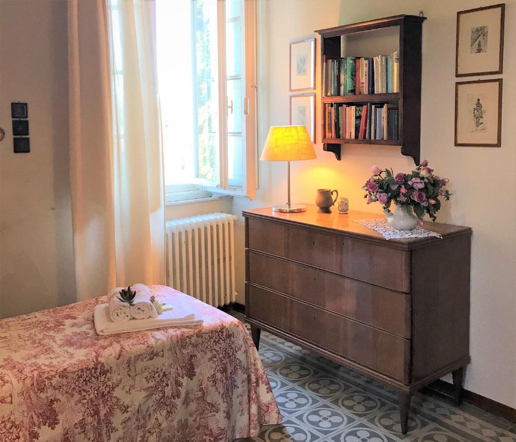Villa Carlotta Con Piscina Лари Экстерьер фото
