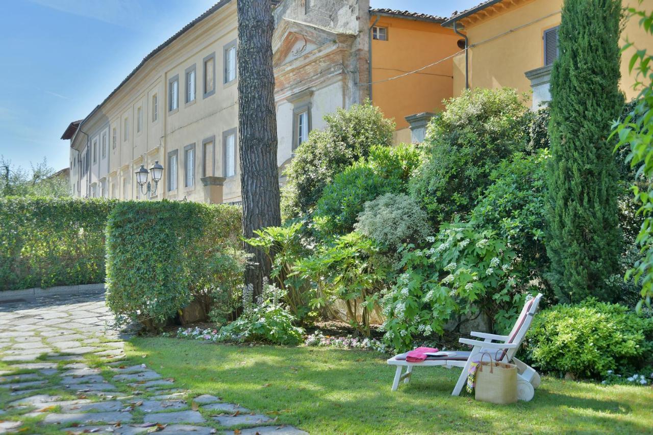 Villa Carlotta Con Piscina Лари Экстерьер фото